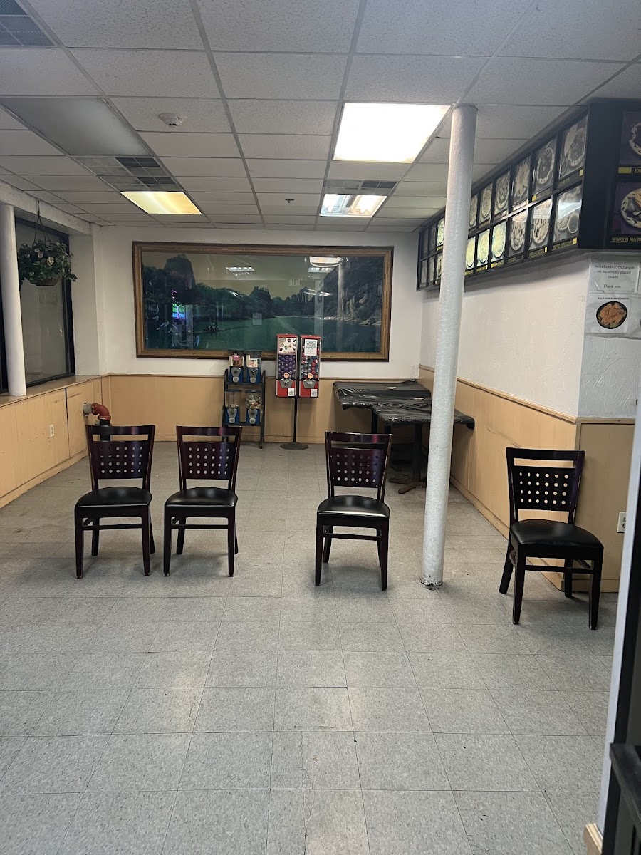 Mandarin Restaurant - Somerville - Photo 2