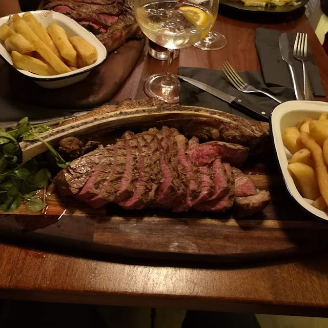 Tomahawk Steak