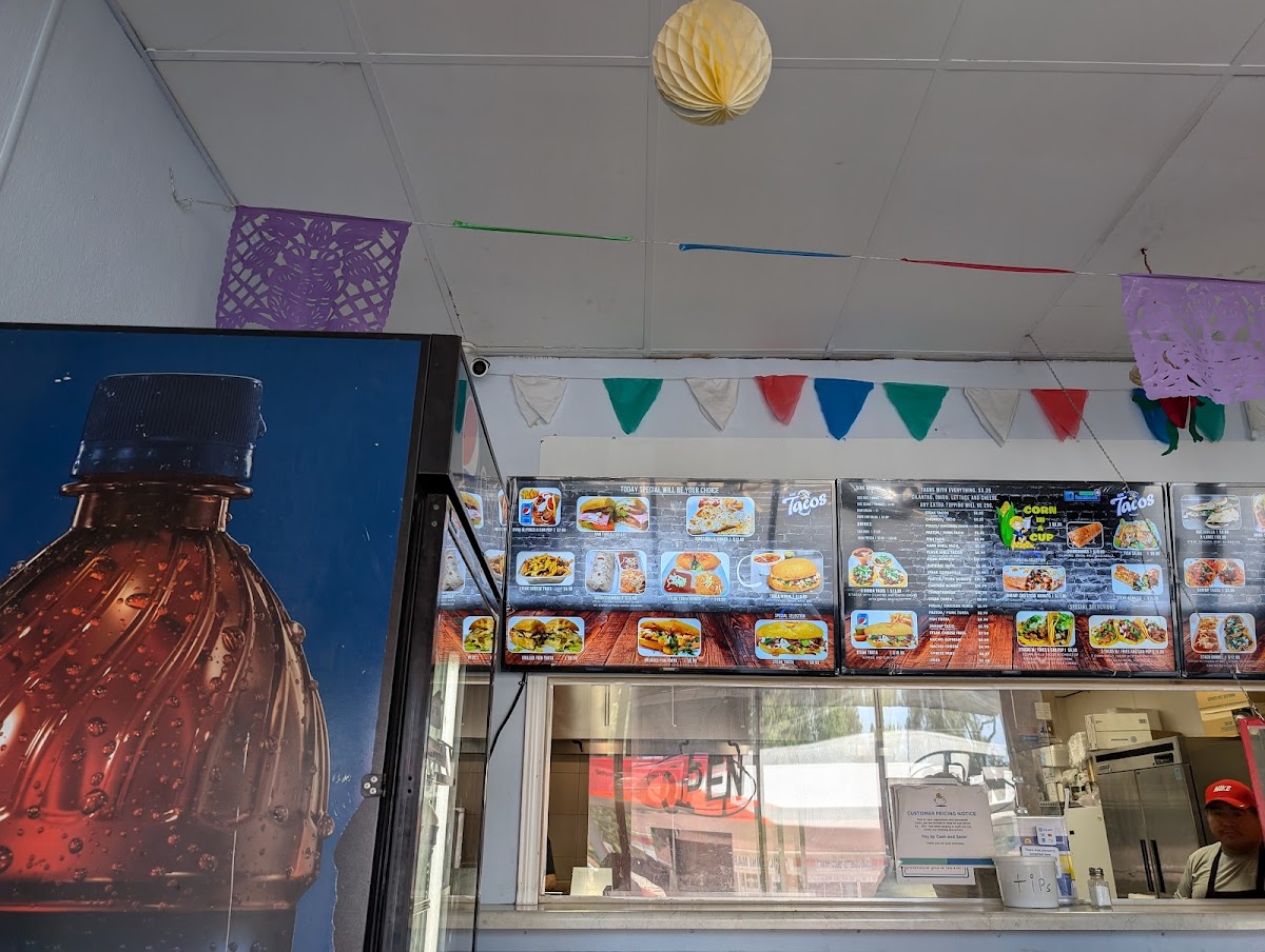 Los Tacos - South Holland - Photo 1