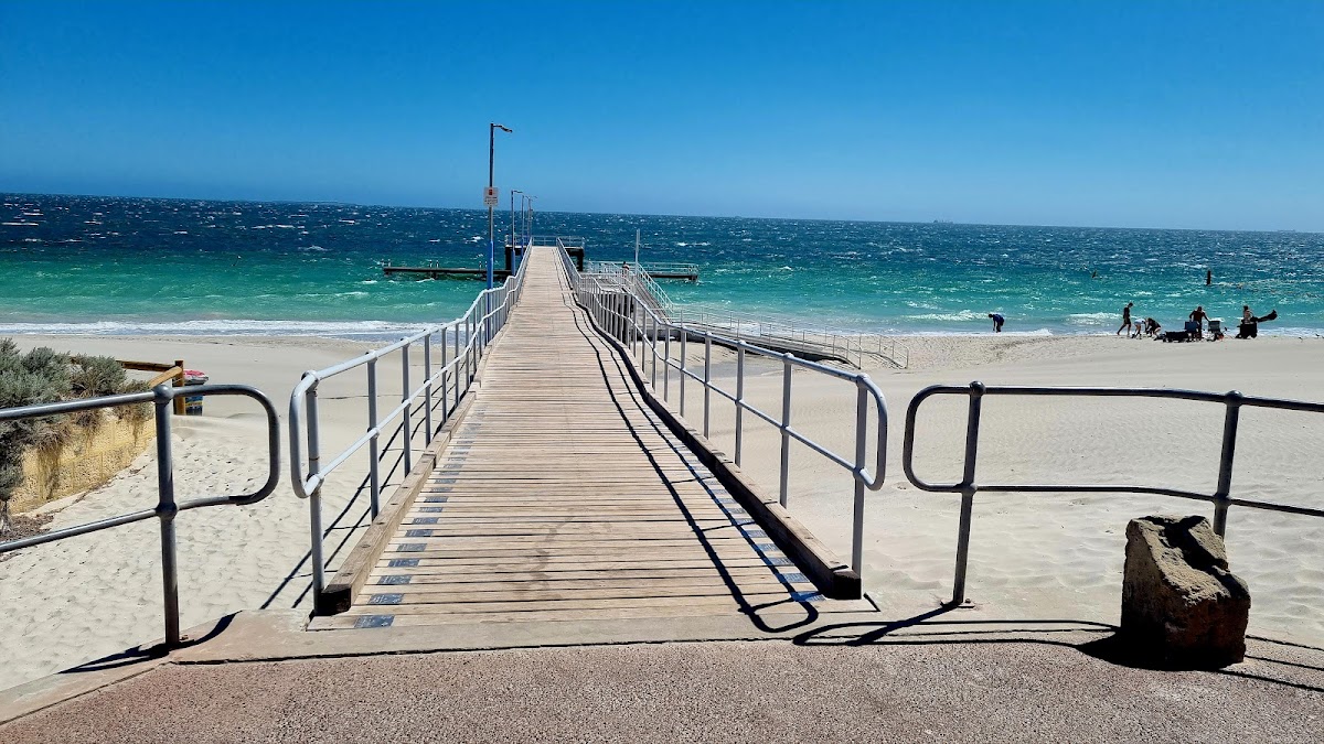 Coogee Beach Cafe - Photo 2