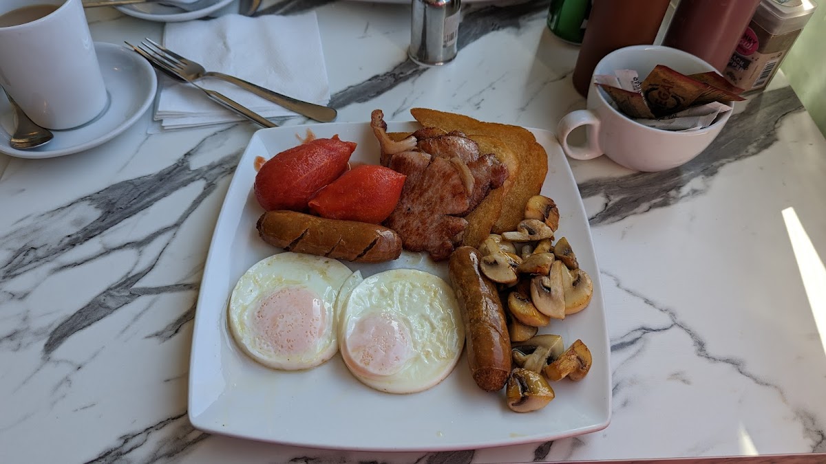 The Corner Cafe - Hinckley LE10 0JR - Photo 2