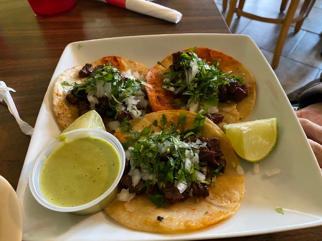 Gonzalez Mexican restaurant - Bernice - Photo 2