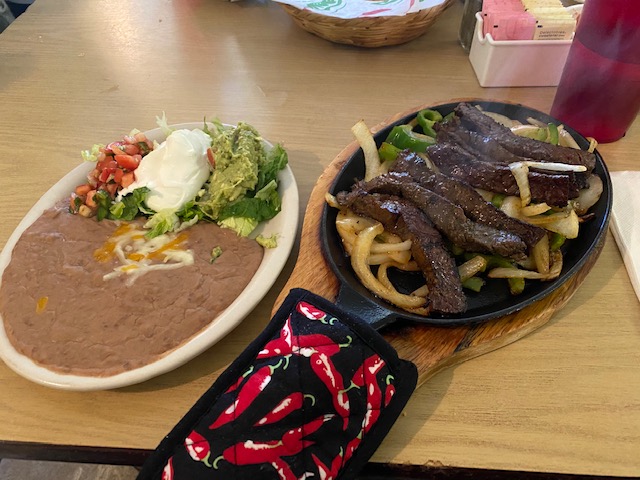 Gonzalez Mexican restaurant - Bernice - Photo 7