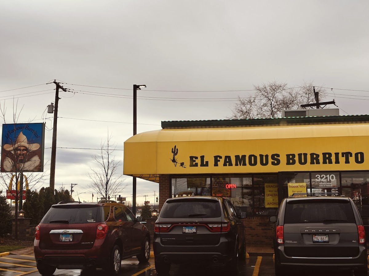 El Famous Burrito - Waukegan - Photo 7