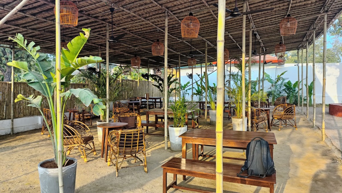 Aarambh:A Slowfood Cafe