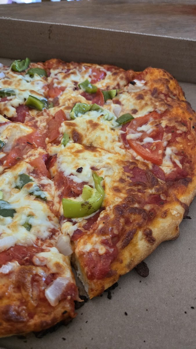 Central Pizza - ON L2A 3S5 - Photo 6
