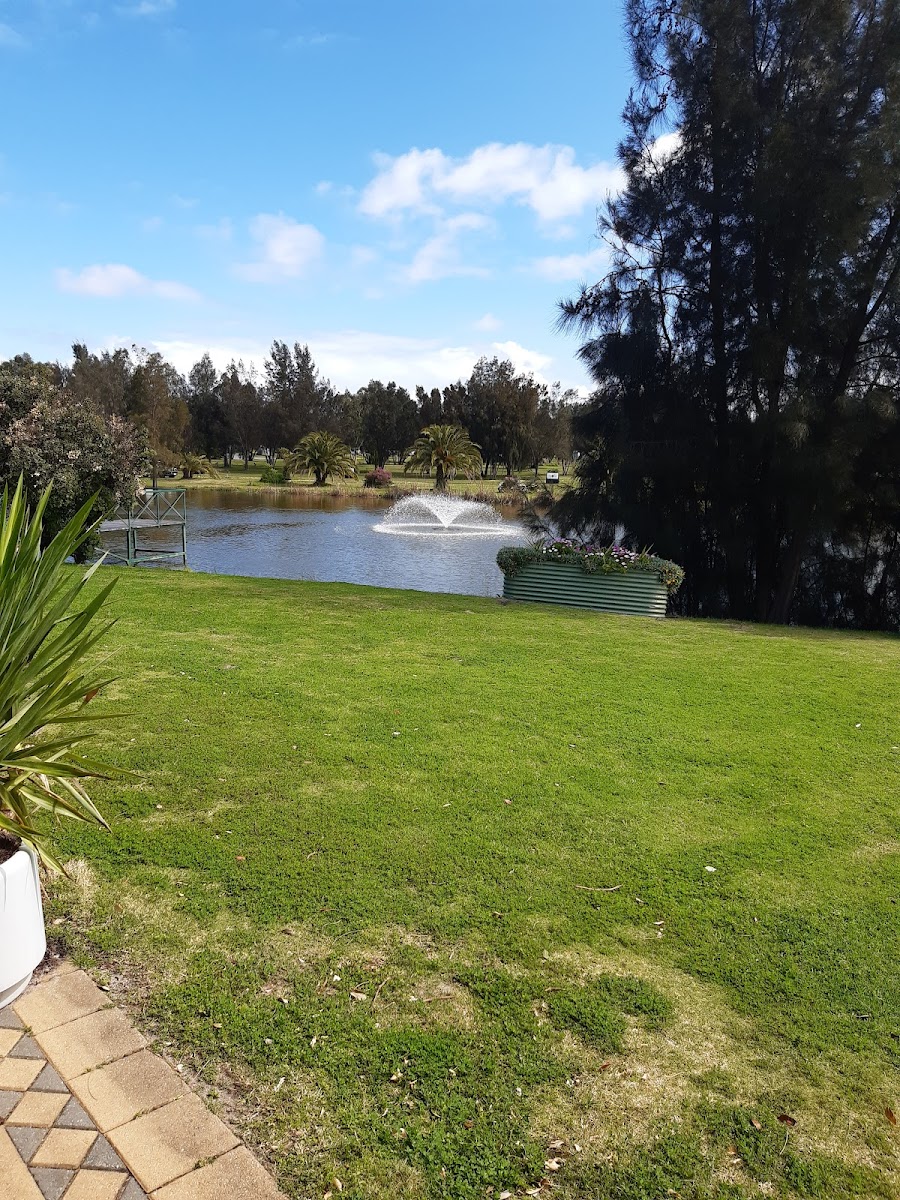 Golden Ponds Fish & Marron Farm - Photo 2