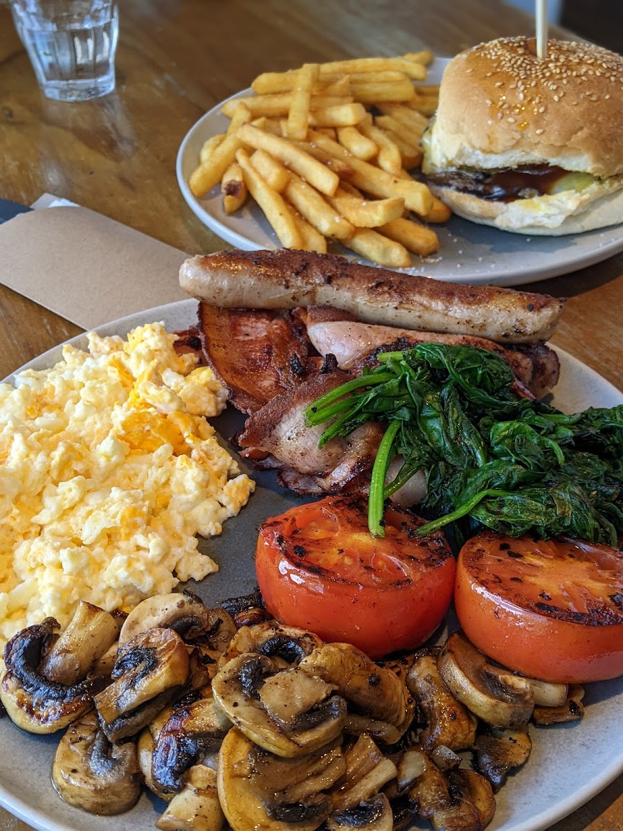 Cafe Hartley - Photo 2