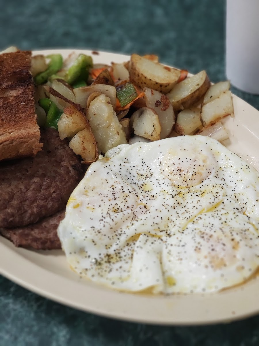 George's Cafe - San Diego - Photo 4