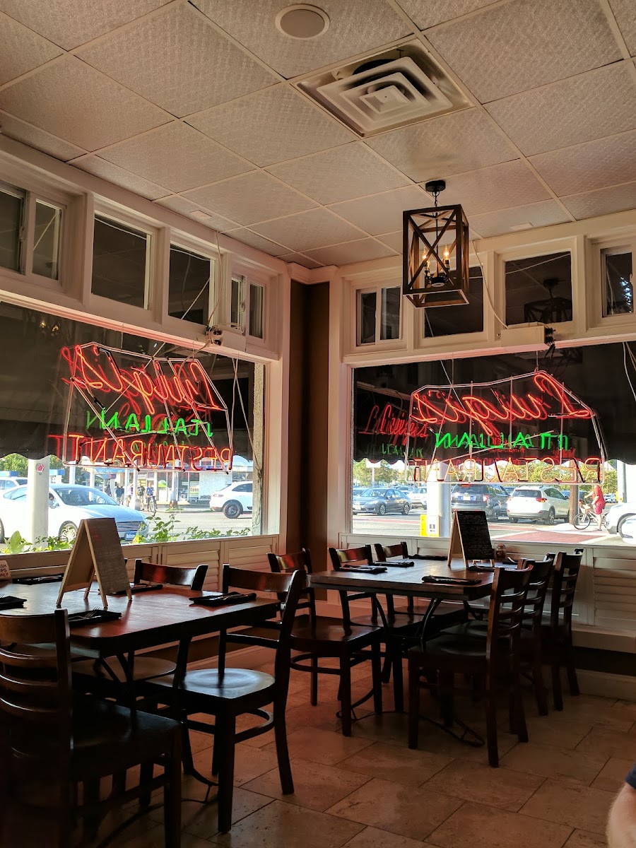 Luigi's Italian Restaurant - Ocean City - Photo 5