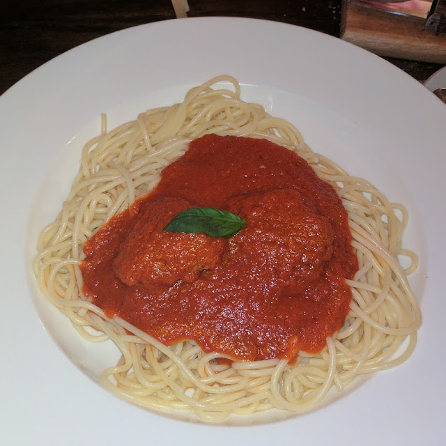 Spaghetti with Meatballs
