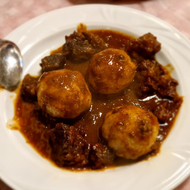 Gnocchi Di Pane Con Goulash