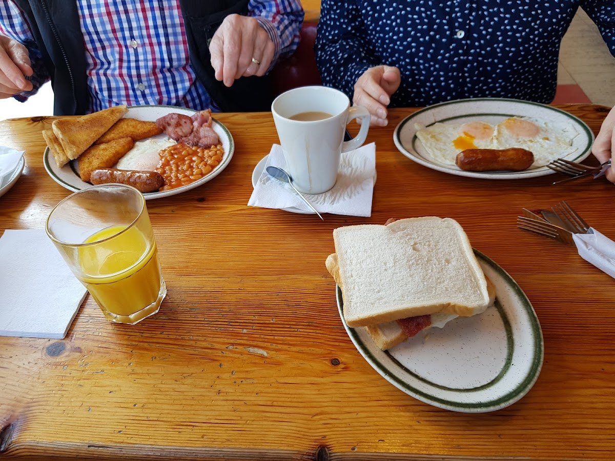 The Friar Tuck Cafe - Photo 9