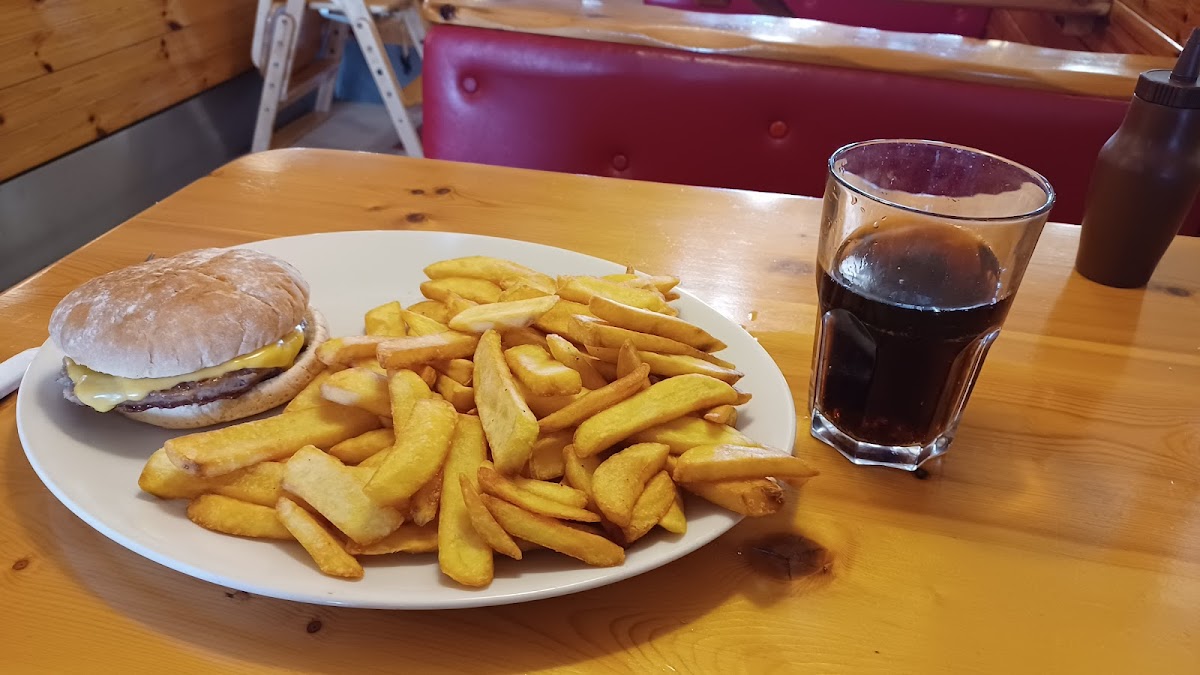 The Friar Tuck Cafe - Photo 3
