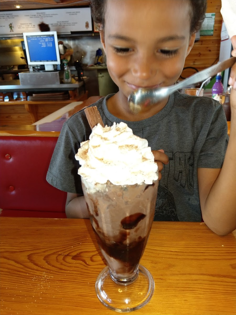 The Friar Tuck Cafe - Photo 7