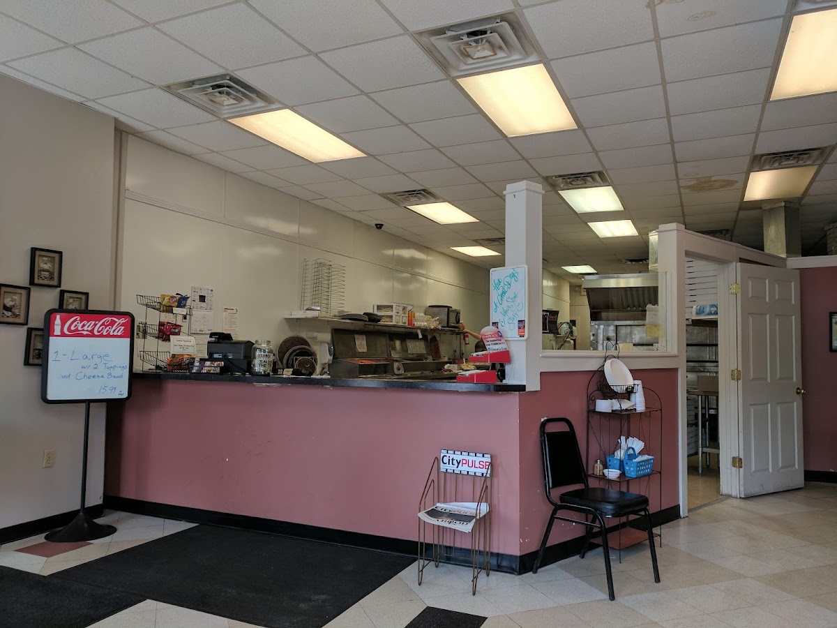 Main Street Pizza - Dimondale - Photo 2