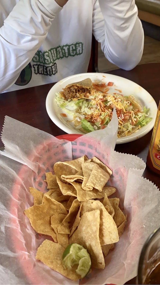 Gonzalez Mexican Restaurant - Willow Creek - Photo 4