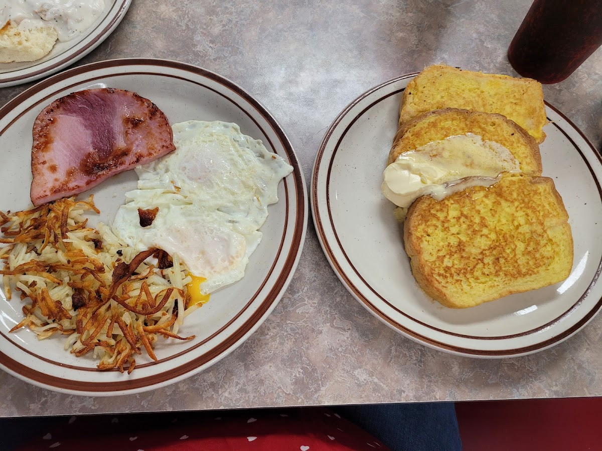 Billy's Miracle Hills Cafe - Photo 1
