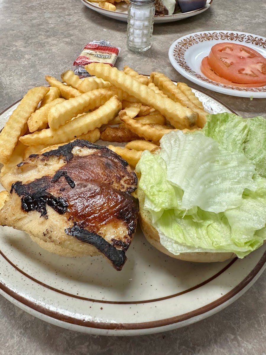 Billy's Miracle Hills Cafe - Photo 5