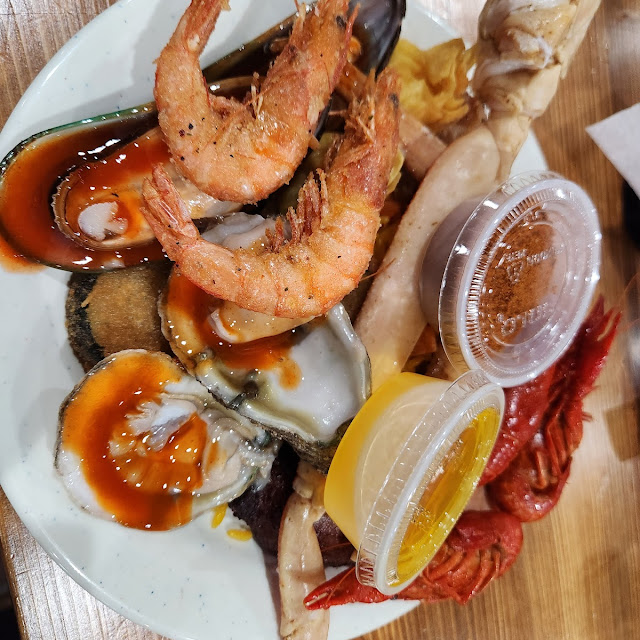 Mussel Fried Prawns Fried Zucchini Crab Ragoons