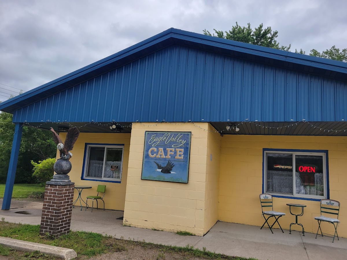Eagle Valley Cafe - Photo 3