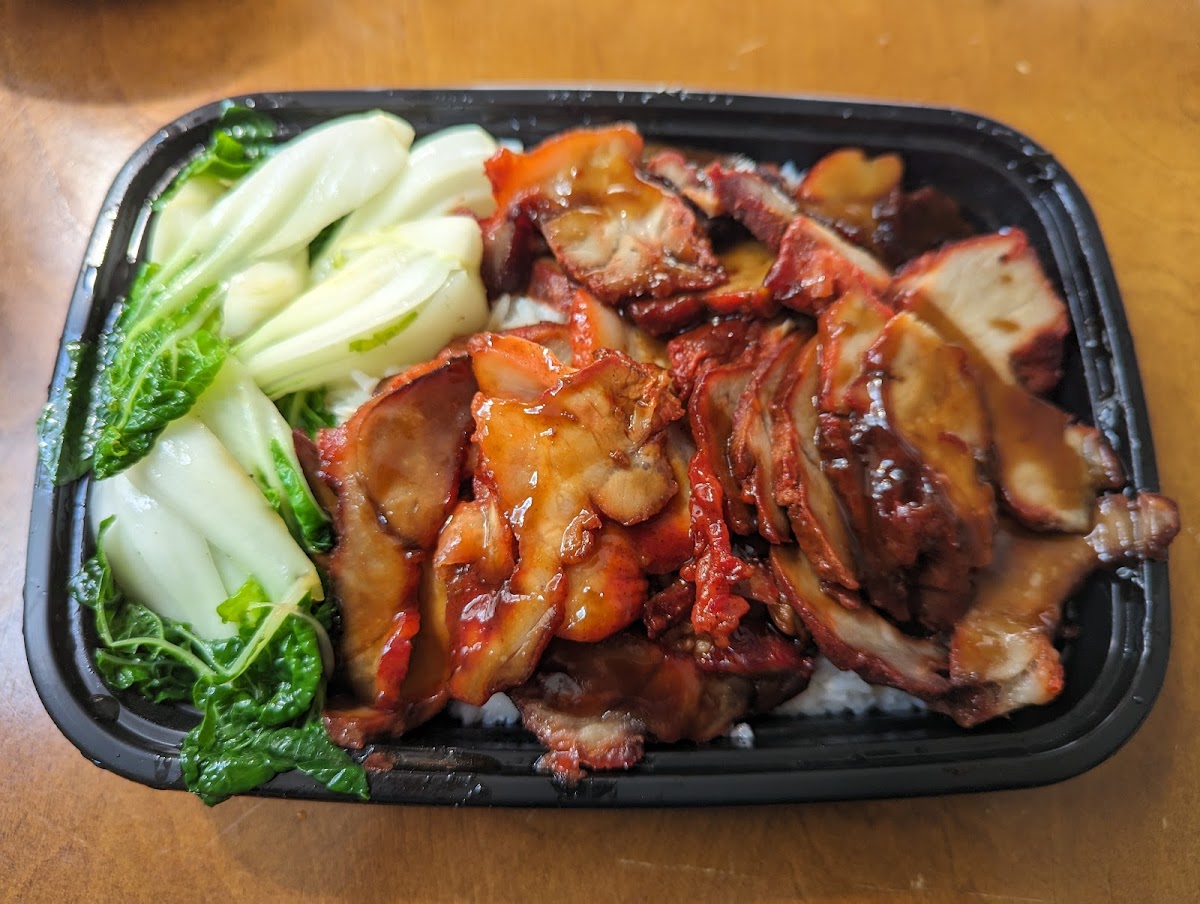 Yummy House - ON M4M 3A6 - Photo 3