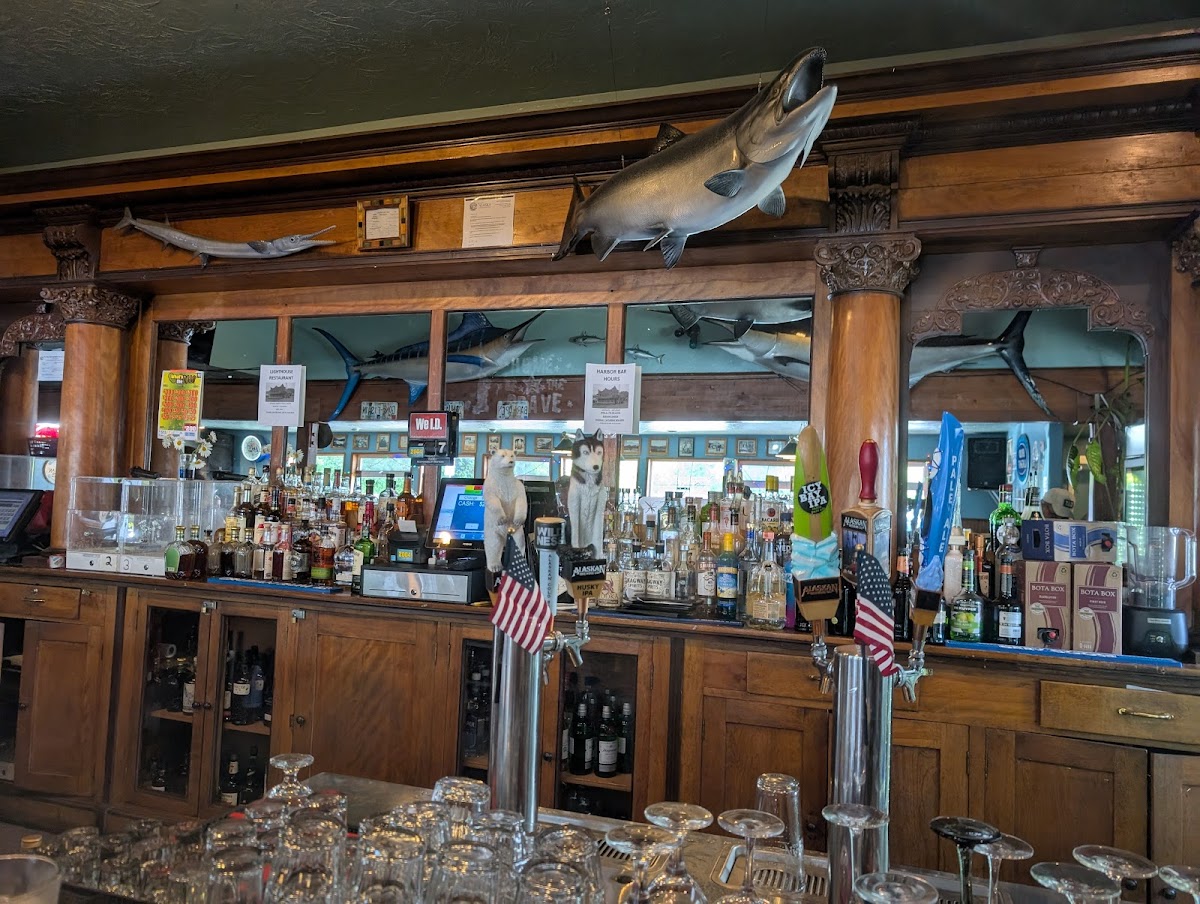Lighthouse Restaurant - Haines - Photo 1