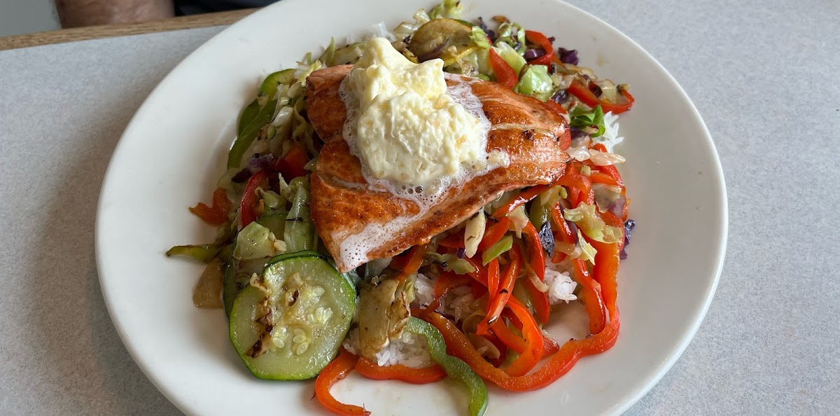 Lighthouse Restaurant - Haines - Photo 2