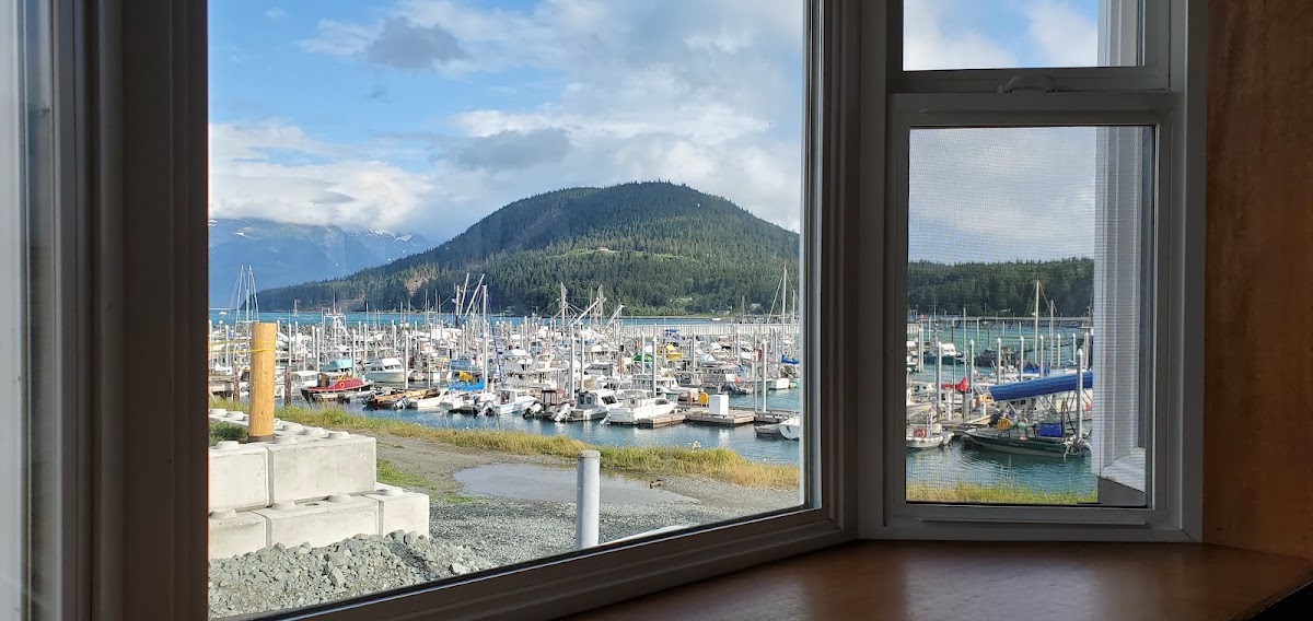 Lighthouse Restaurant - Haines - Photo 5