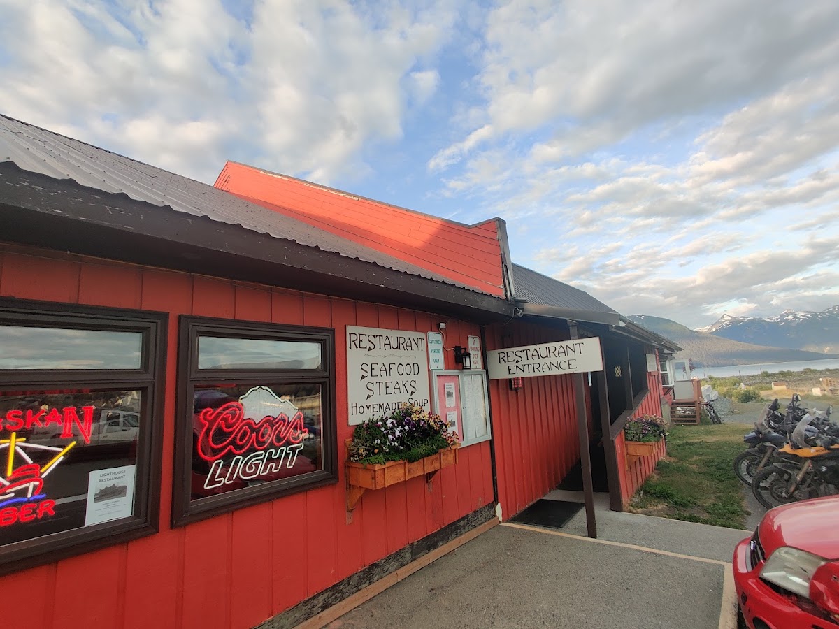 Lighthouse Restaurant - Haines - Photo 6