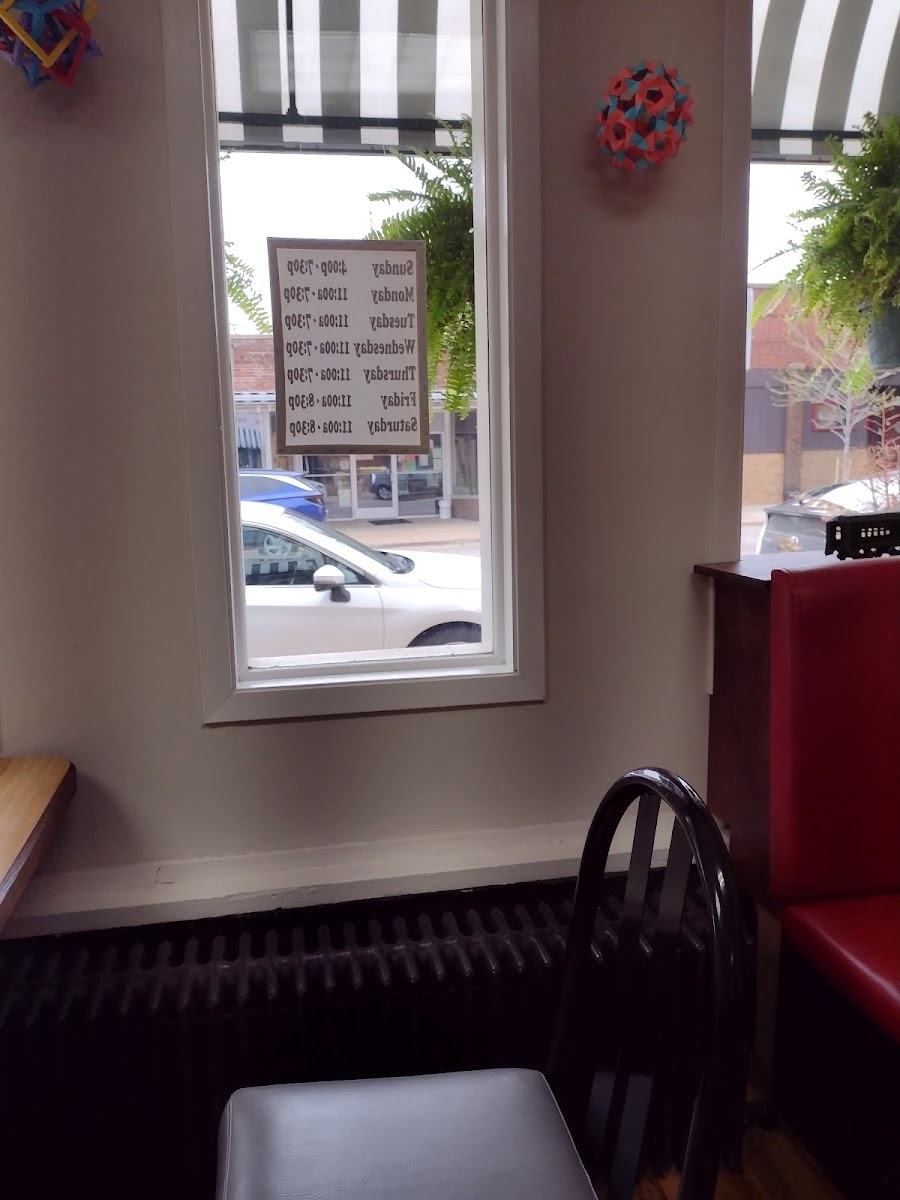 Tower Pizza - Staples - Photo 4