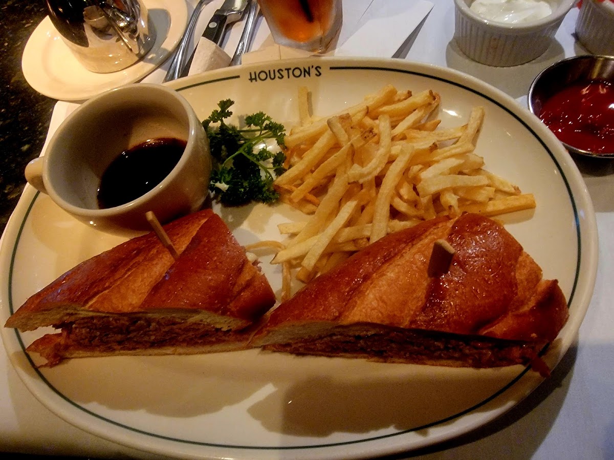 Houston's - Atlanta - Photo 2