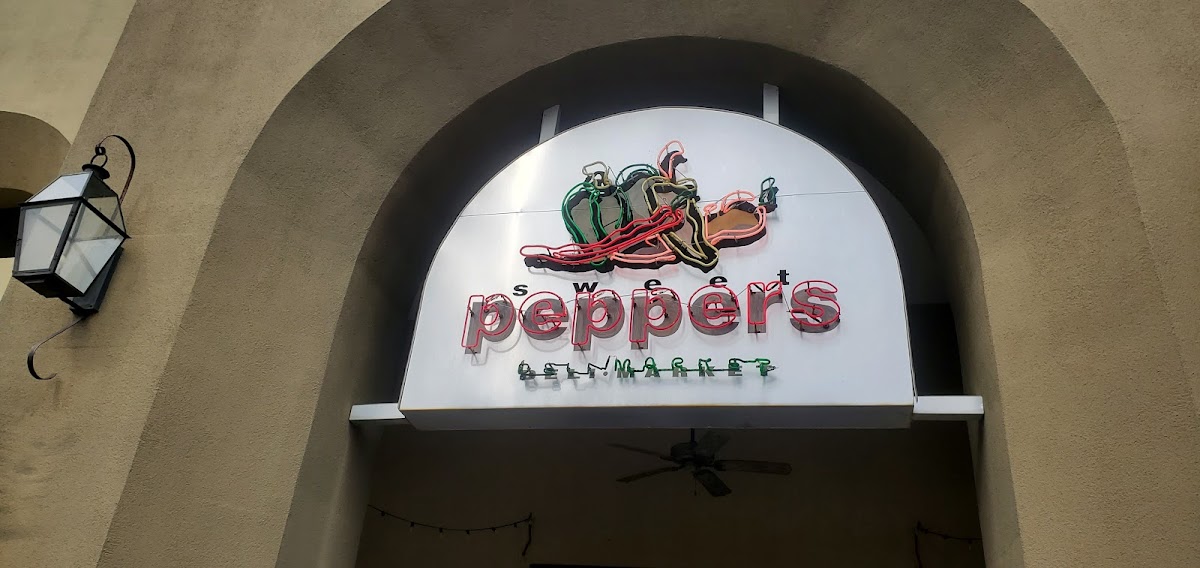 Sweet Peppers Deli - Columbus - Photo 5