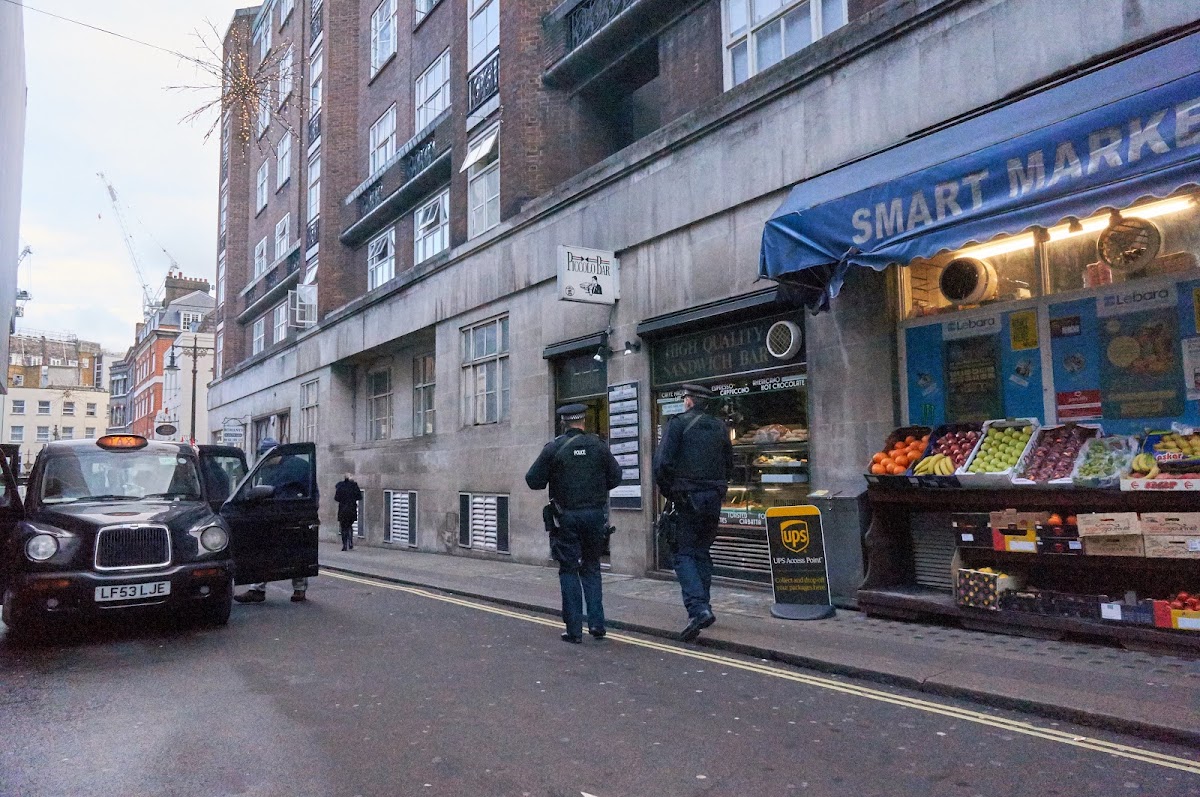 Piccolo Bar - London W1J 7HU
