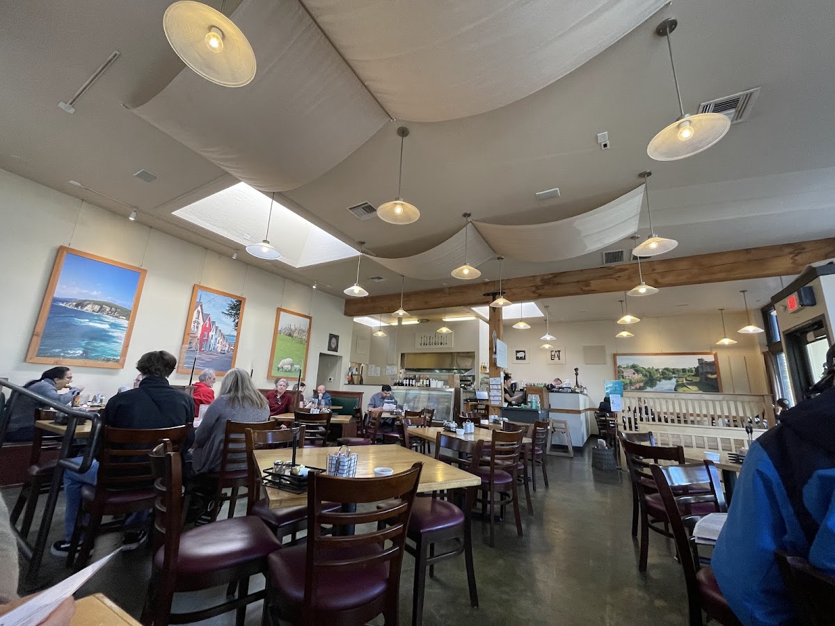 Dulin's Village Cafe - Photo 2