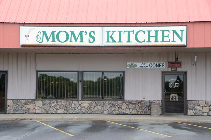 Mom's Kitchen - Eau Claire