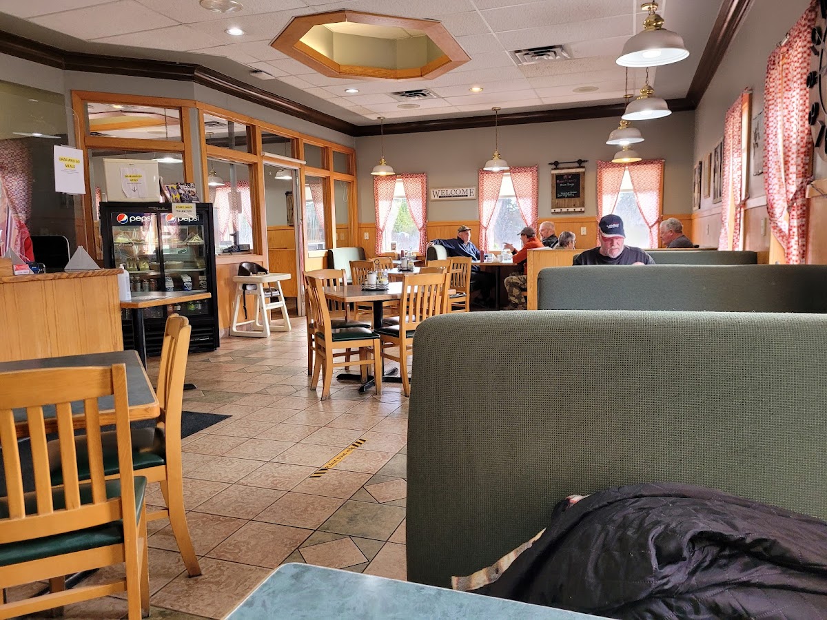 Jeremy's Truck Stop - Photo 2