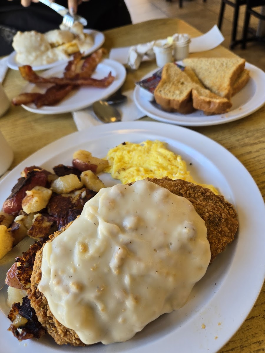 Sunrise Cafe - Springfield - Photo 2