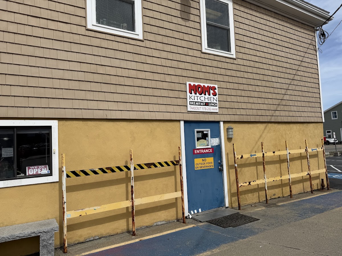 Mom's Kitchen - Gloucester