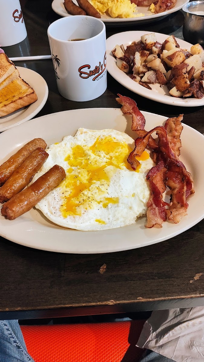 Susie's Grill - Photo 6