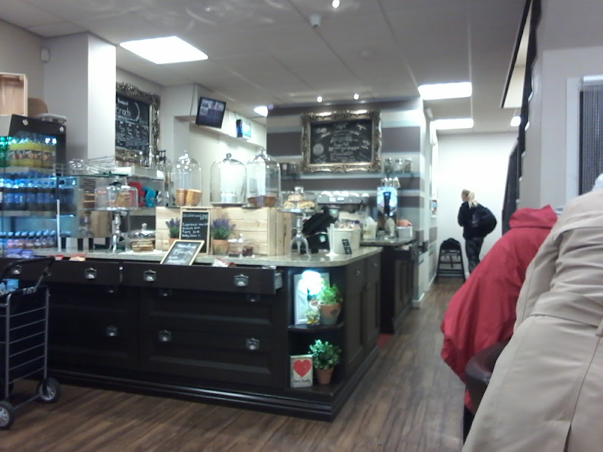 Flavours - Pontefract WF8 1BA - Photo 4