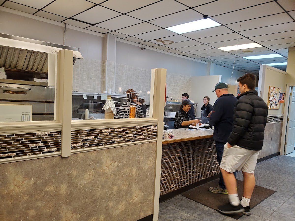 Main Street Pizza - Ovid - Photo 2