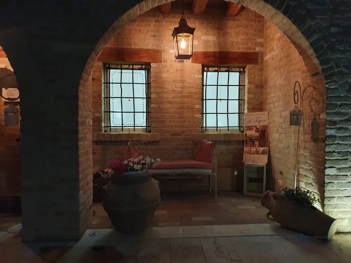 Pizzeria al Tajer - Photo 7