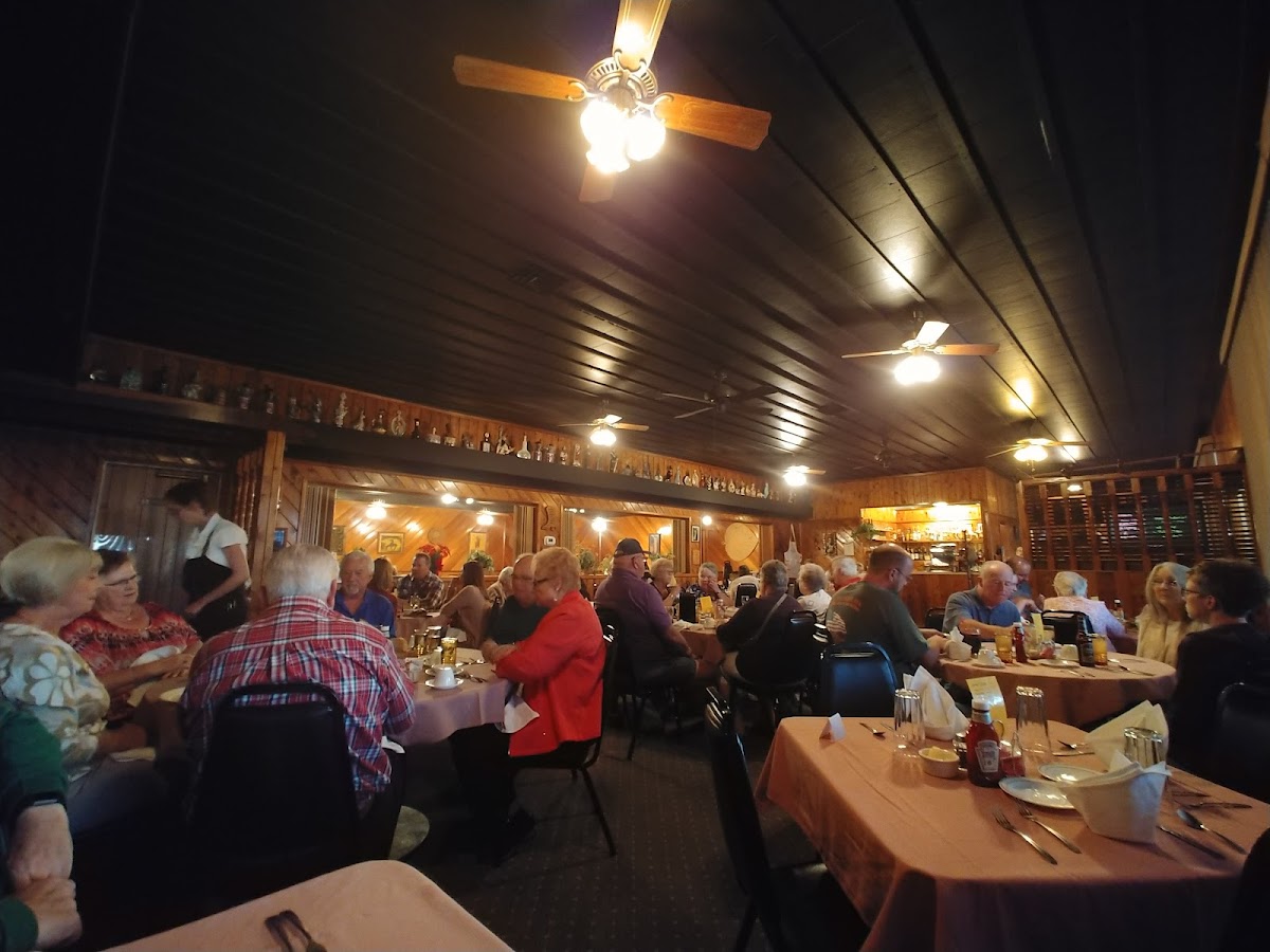Charley's Steak House - Photo 9