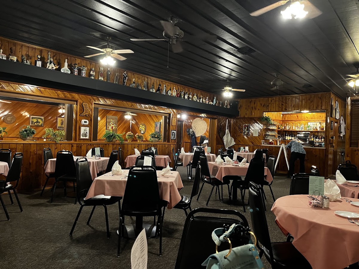 Charley's Steak House - Photo 3