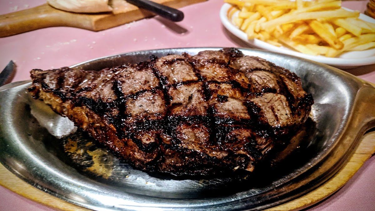 Charley's Steak House - Photo 7