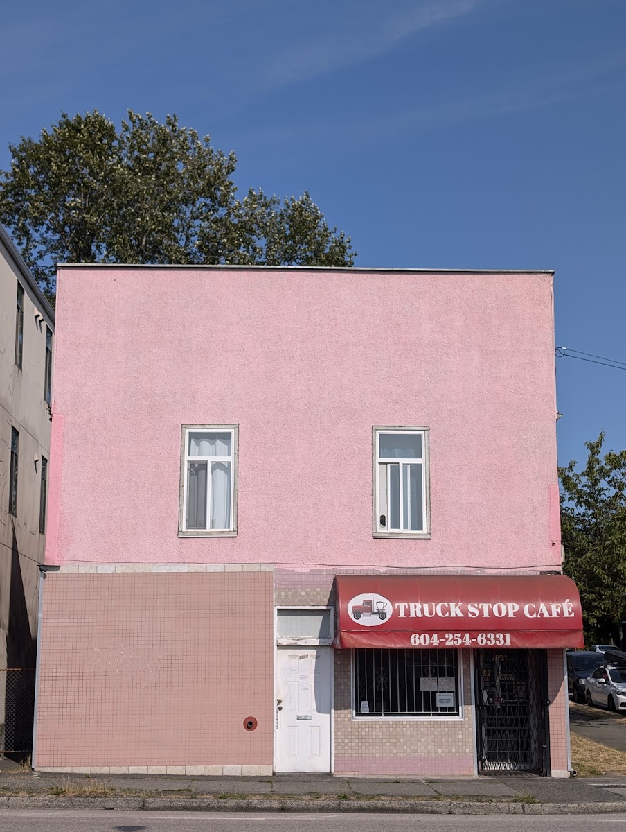 Truck Stop Cafe - Photo 3
