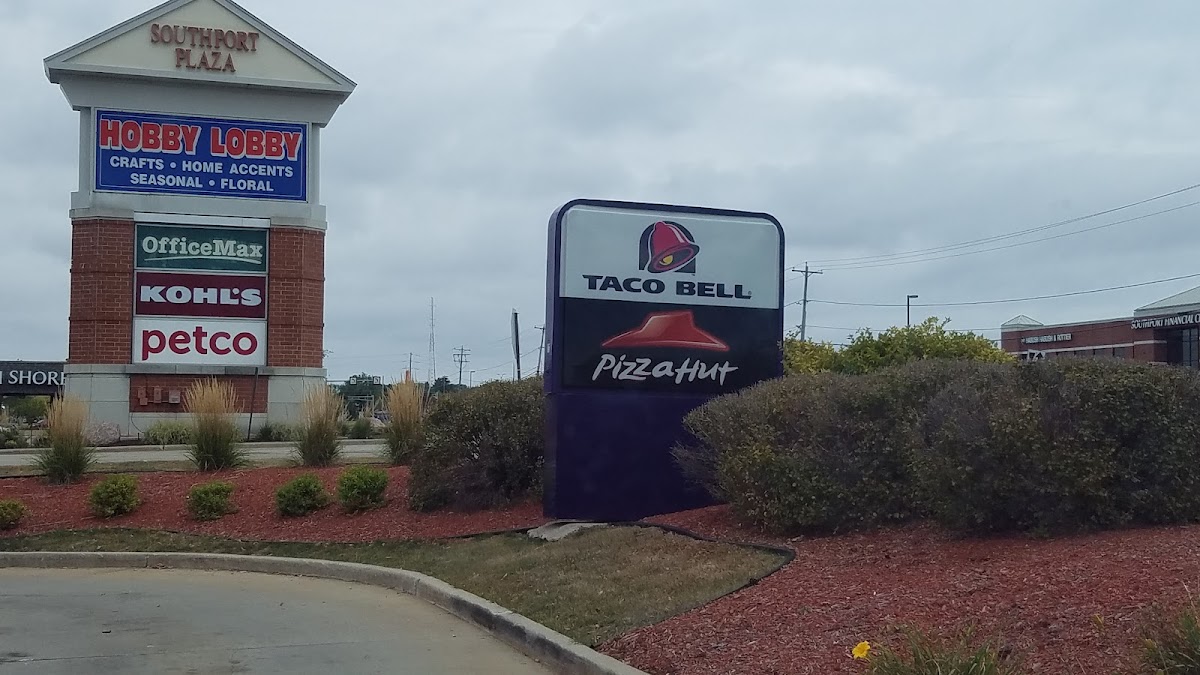 Taco Bell / Pizza Hut - Kenosha - Photo 6