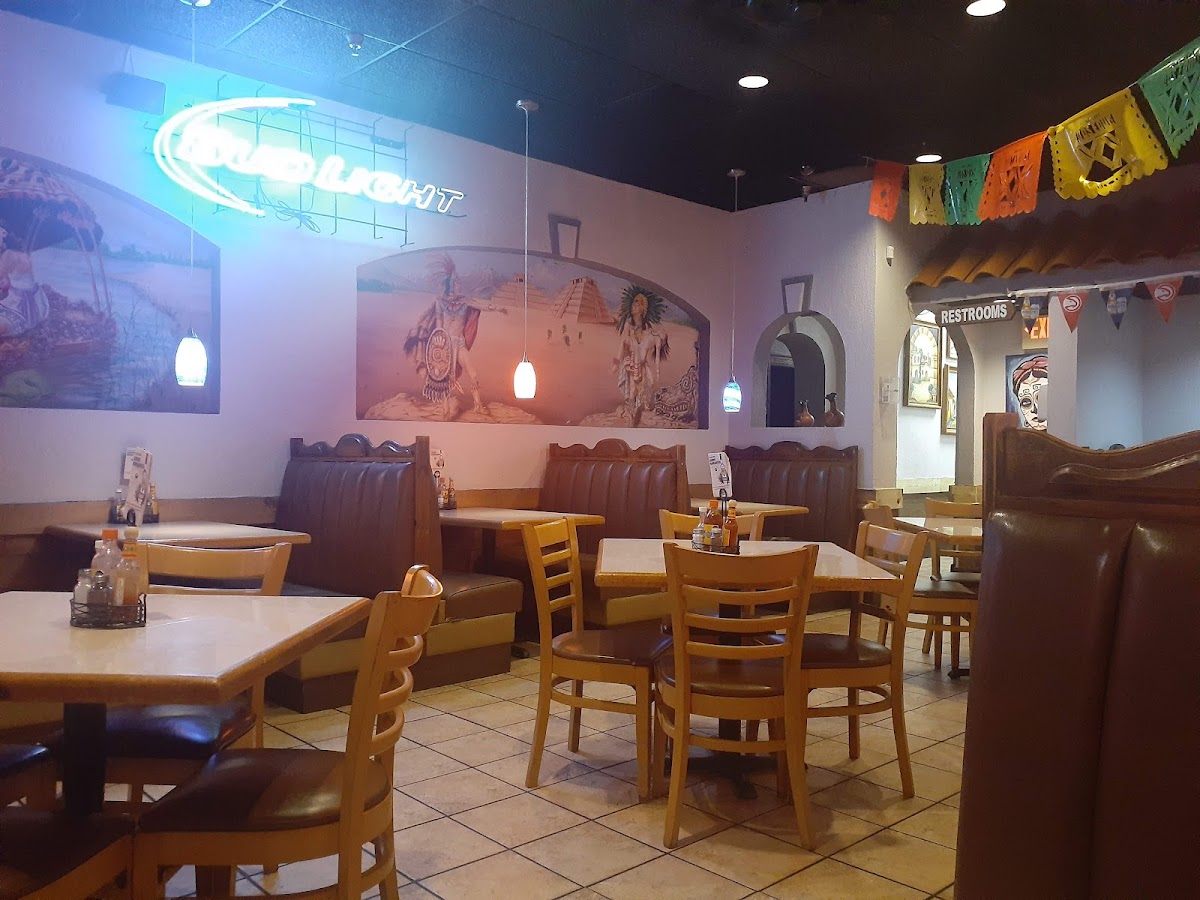 El Sombrero - Gainesville - Photo 2