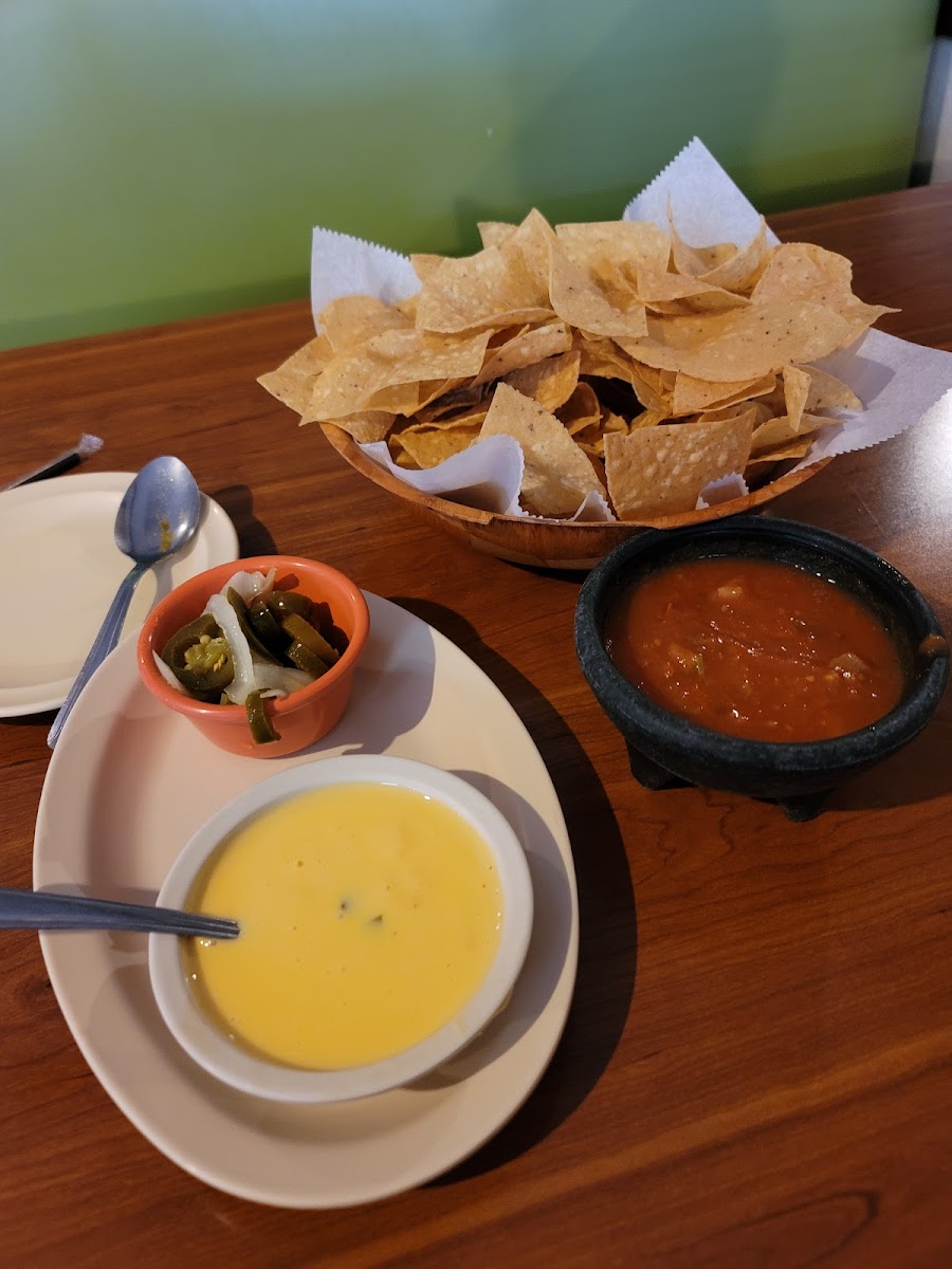 Los 3 Ranchitos - Tomball - Photo 1